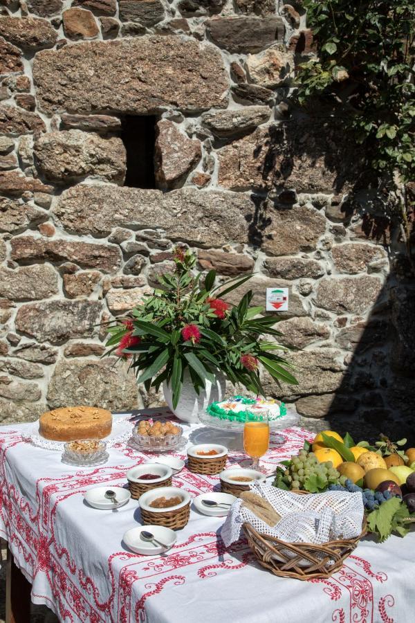 Quinta De Cima De Eiriz Guest House Guimaraes Exterior photo