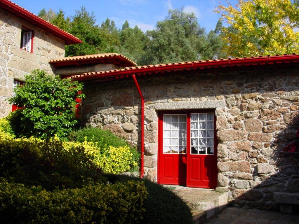 Quinta De Cima De Eiriz Guest House Guimaraes Exterior photo