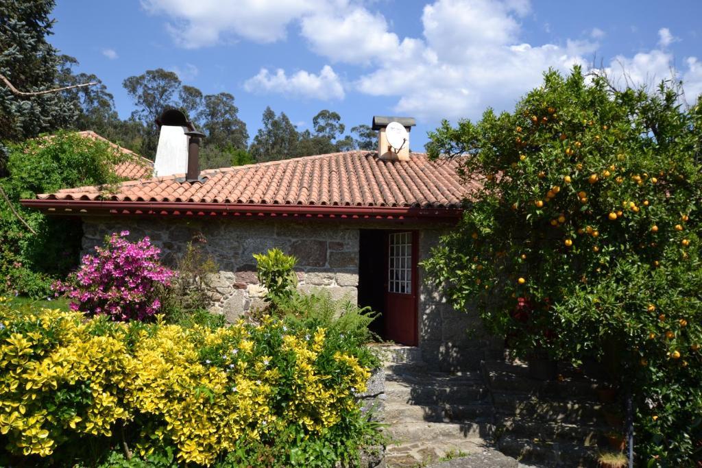 Quinta De Cima De Eiriz Guest House Guimaraes Exterior photo
