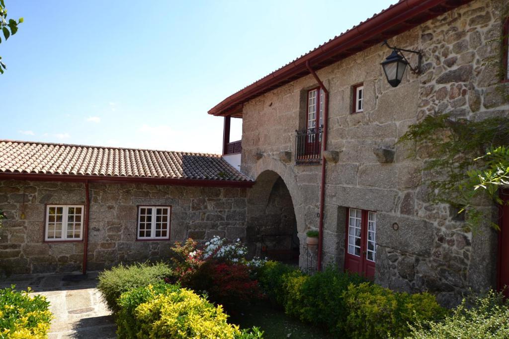 Quinta De Cima De Eiriz Guest House Guimaraes Exterior photo