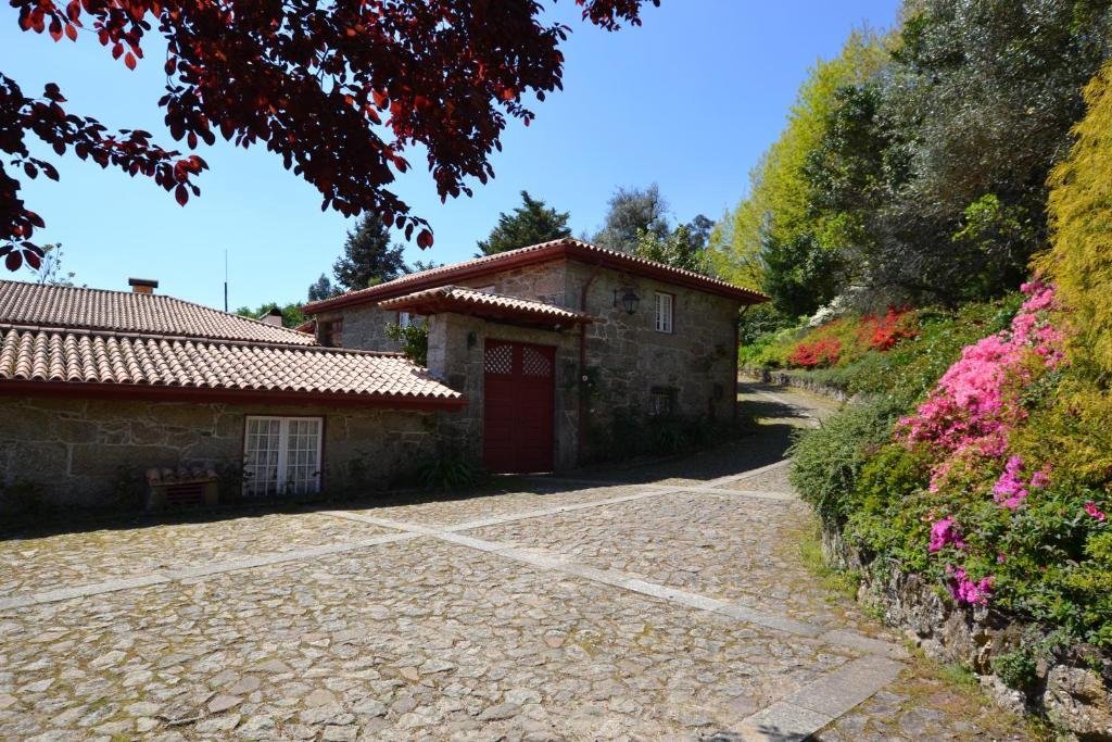 Quinta De Cima De Eiriz Guest House Guimaraes Exterior photo